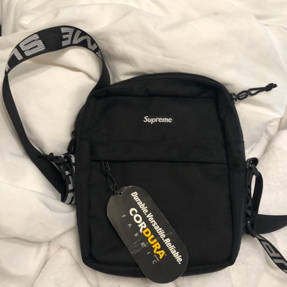 Supreme Handbags - Supreme bag! Barely used. Still has tag on front.